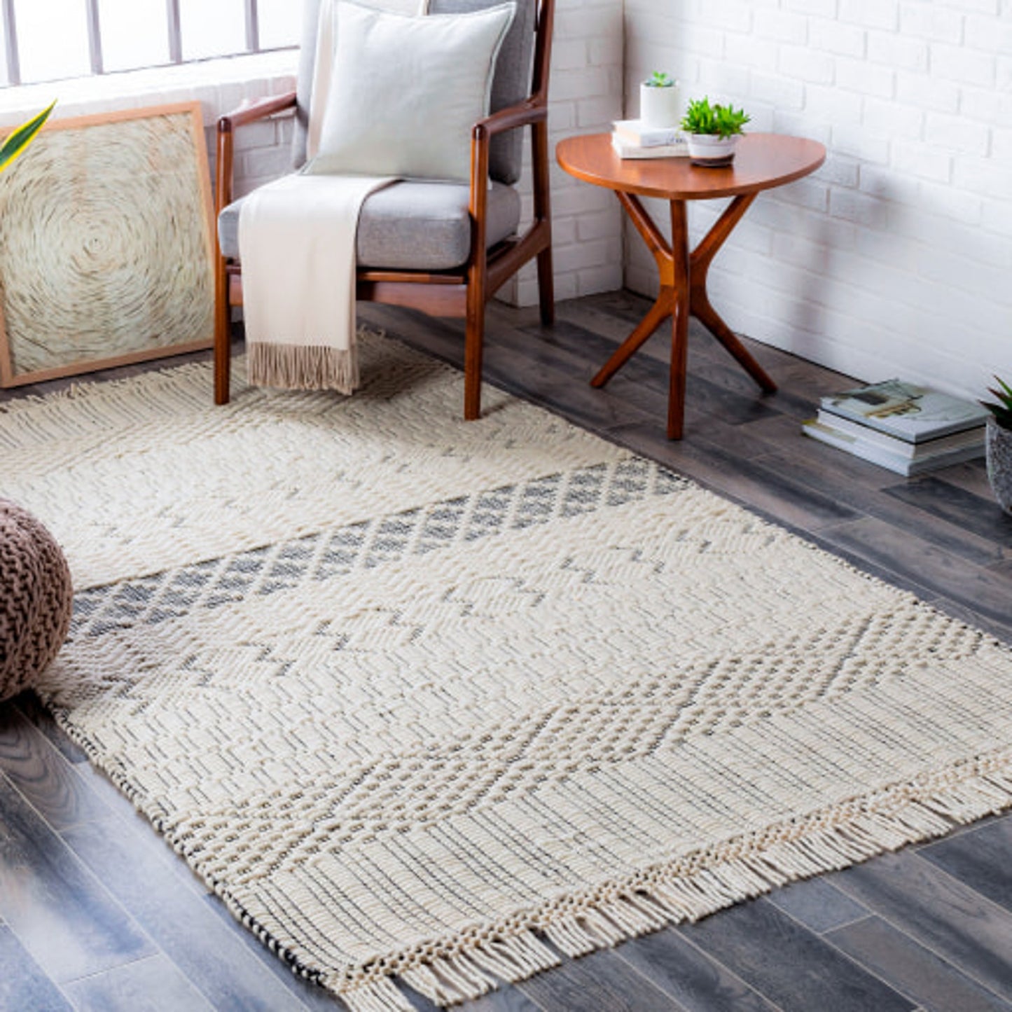 009 SI-1890055,SI-1890057,SI-1890059,SI-1890060,SI-1890061 | Lifestyle | Saint Clair Rug - 27902 by Surya in black, cream. Made from 100% new zealand wool in a unique style.