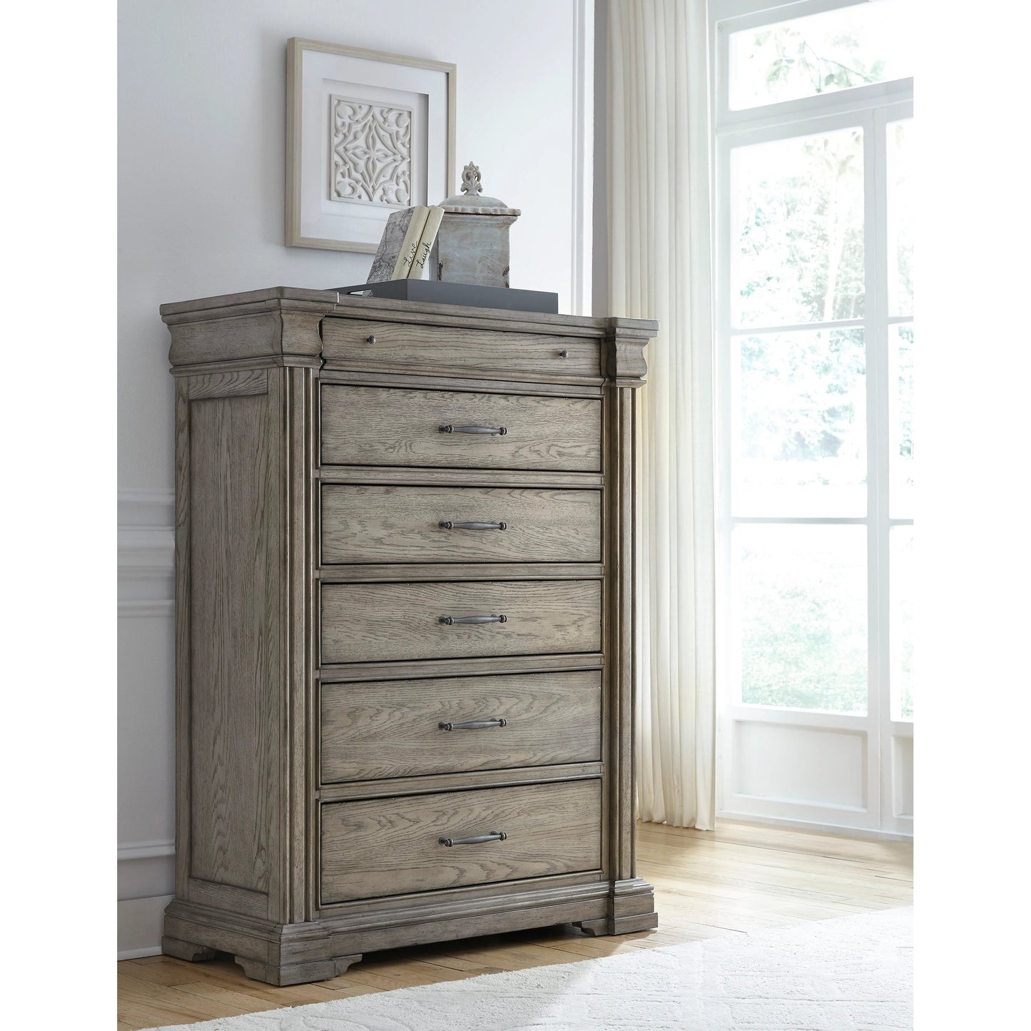 005 SI-2155606 | Lifestyle | Madison Ridge-Drawer Chest by Pulaski Furniture in bluff grey. Made from asian hardwood, oak veneers in a traditional style.