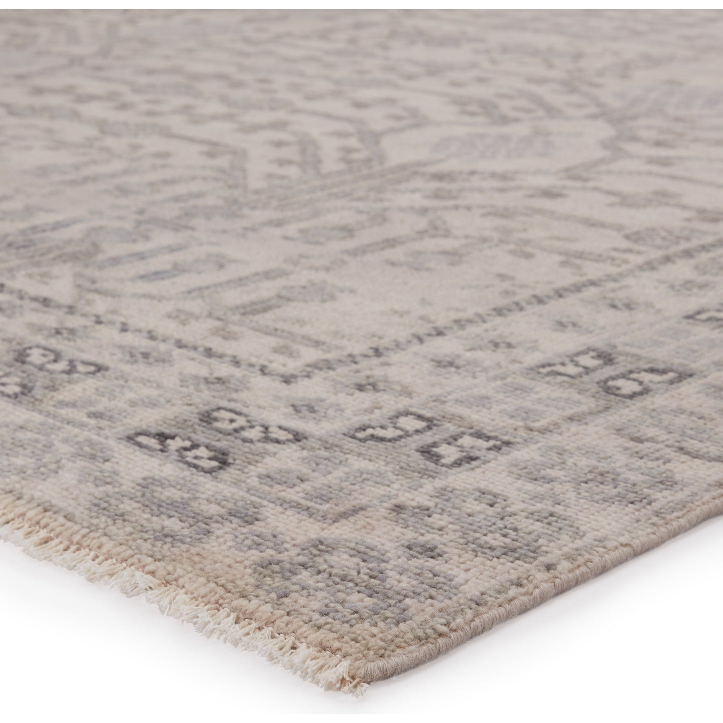 002 SI-1750496,SI-1750498,SI-1750499,SI-1794971 | Closeup | Salinas SLN14 Rug by Jaipur Living in gray. Made from 100% wool in a unique style.