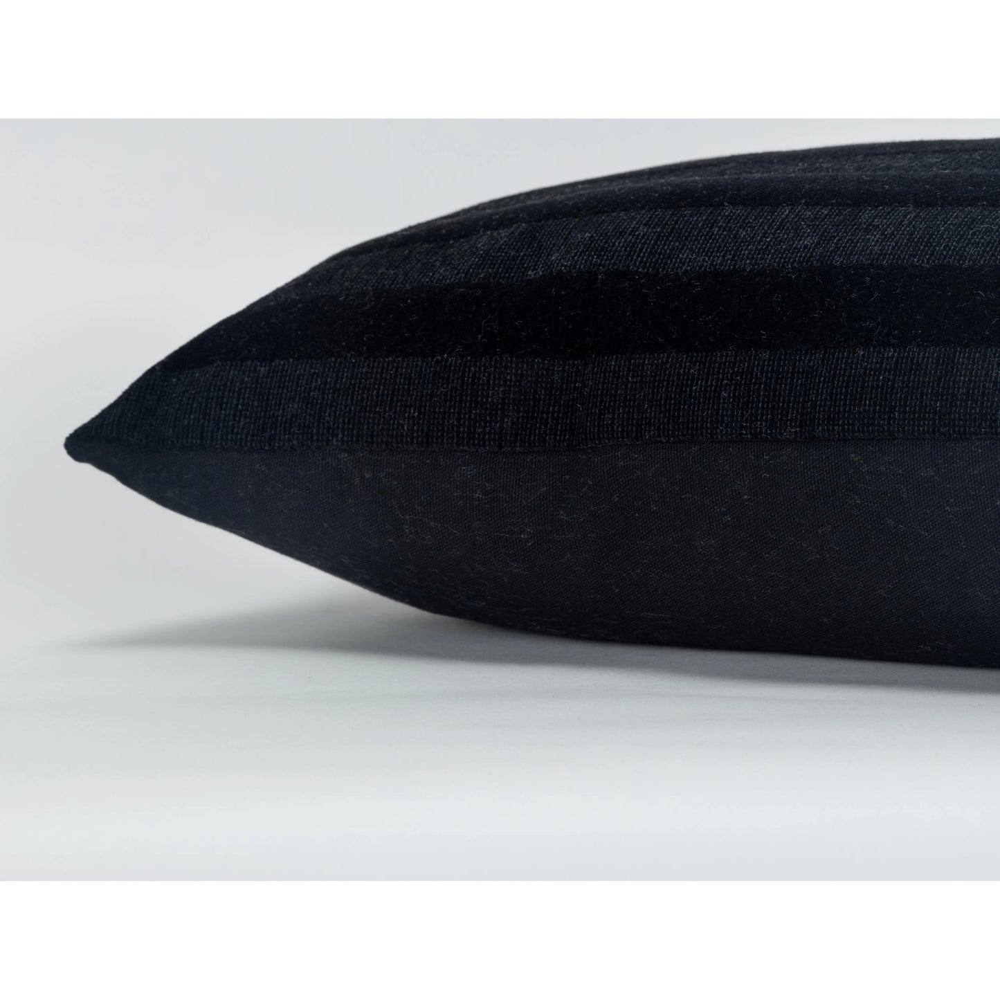 008 SI-2023511,SI-2023517 | Additional Silo | Miller Pillow by HedgeApple Essentials. Made from polyester, cotton in a modern style.