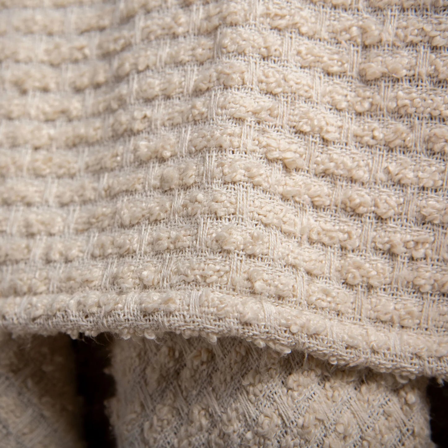 010 SI-2296033 | Closeup | Kemper Throw by HedgeApple Essentials. Made from unique in a transitional style.