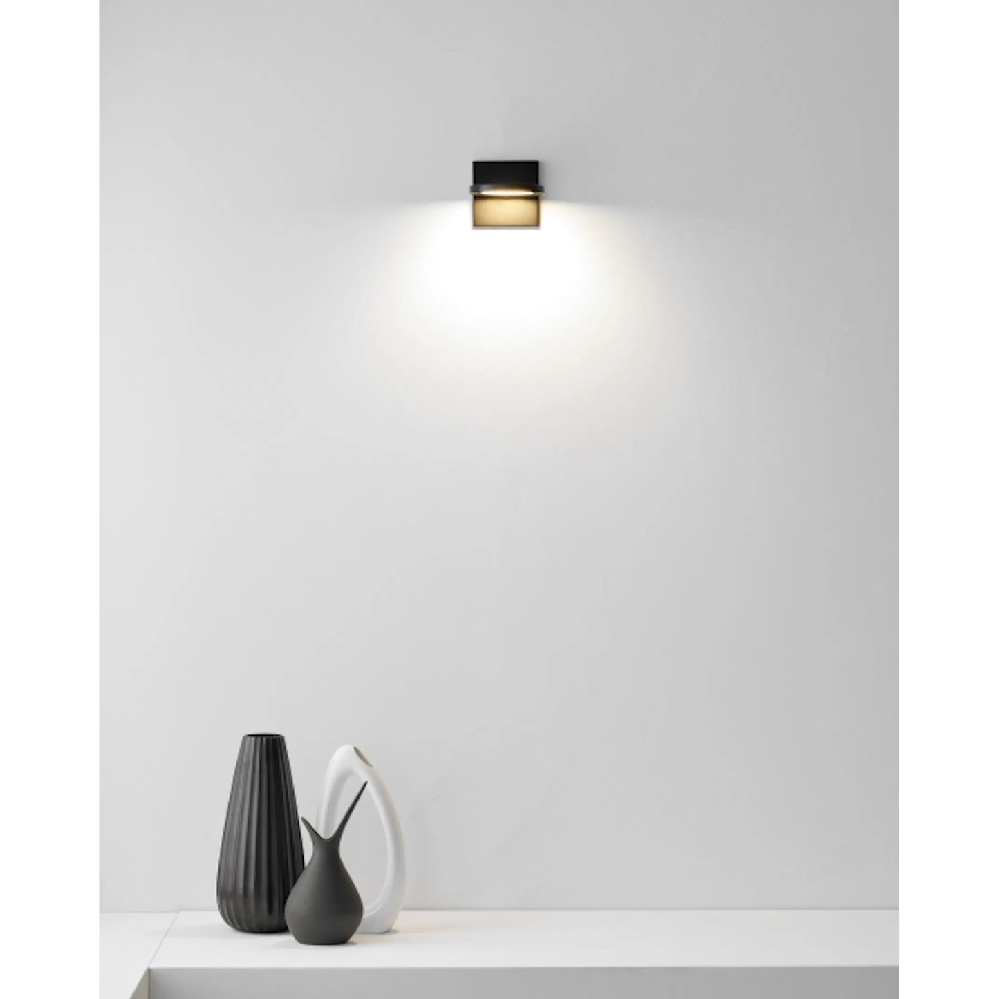 007 SR-808117,SR-808118 | Lifestyle | Spectica Wall Sconce by Tech Lighting in matte black. Made from aluminum in a modern style.