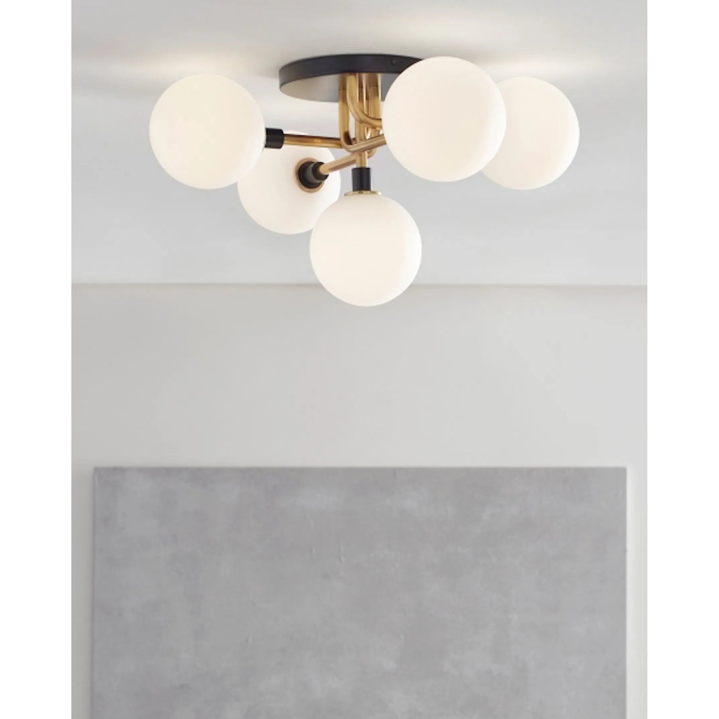 008 SR-808152,SR-808154 | Lifestyle | Viaggio Flush Mount by Tech Lighting. Made from metal in a modern style.