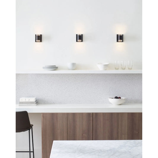 Voto Wall Round by Visual Comfort & Co. in white and black. Made from aluminum in a modern style.