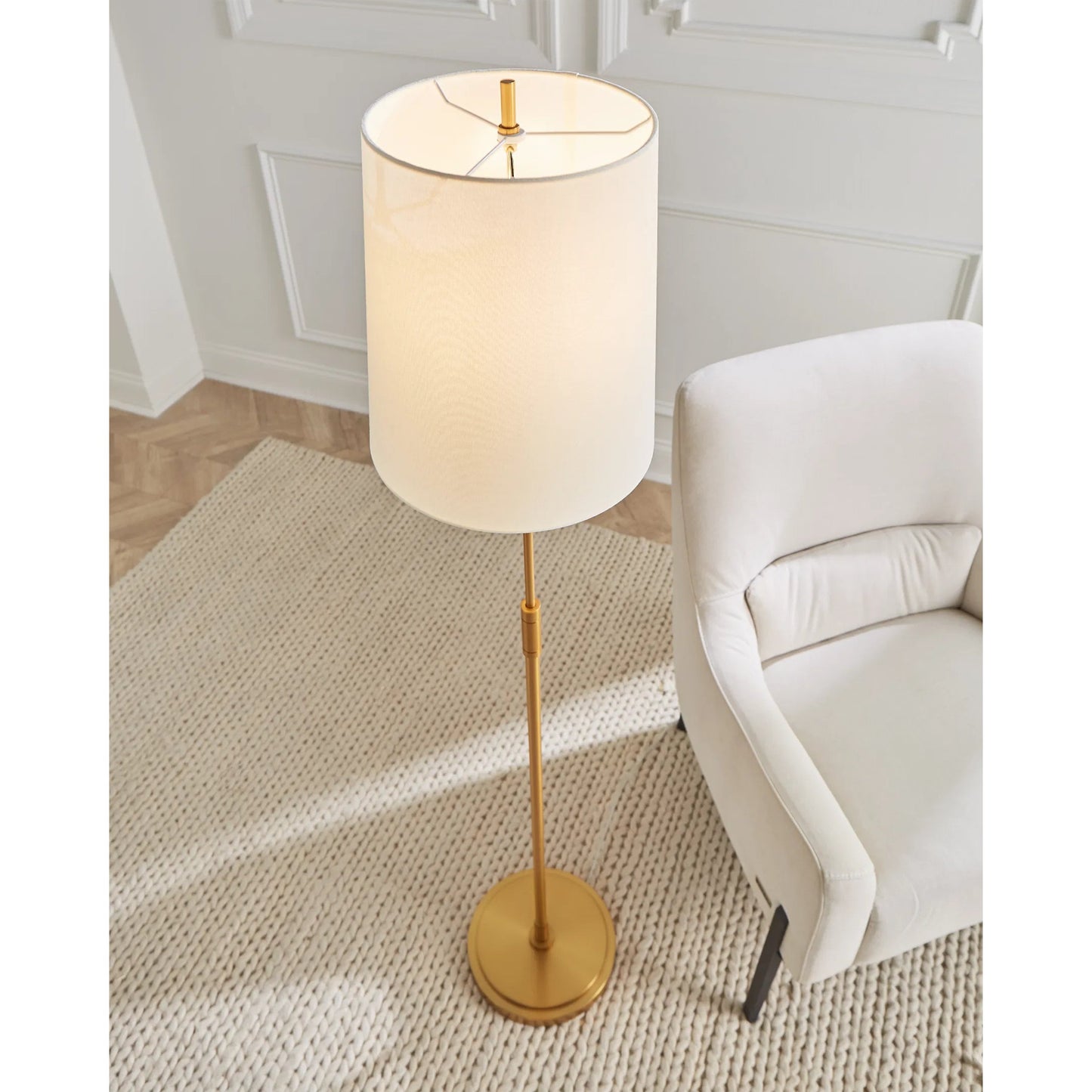 007 SI-2235810 | Lifestyle | Beckham Classic Floor Lamp by Visual Comfort & Co. in burnished brass. Made from steel in a unique style.