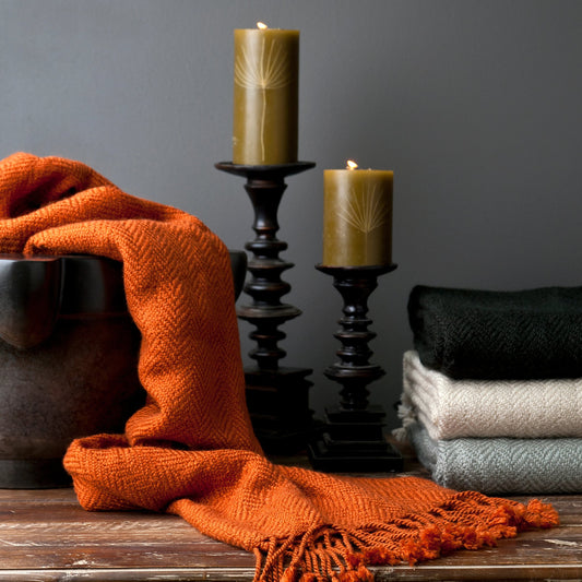 Turner - 29989 by Surya in rust. Made from 100% acrylic in a traditional style.