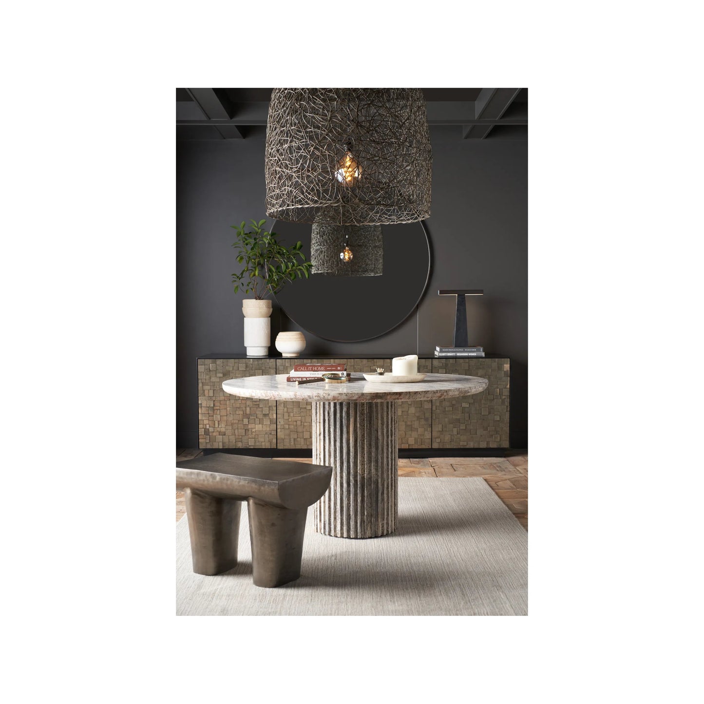 004 SI-2195661 | Lifestyle | Modern Meadow Dining Table by Universal Furniture in white travertine. Made from unique in a unique style.