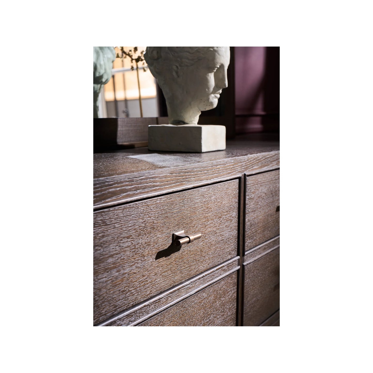 006 SI-2473002 | Lifestyle | Montclair 9-Drawer Dresser by Universal Furniture in cocoa. Made from unique in a transitional style.