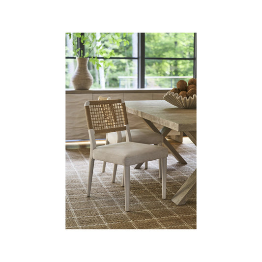 Oasis Shoreline Chair (Set of 2) by Coastal Living by Universal Furniture in shoreline white. Made from 92% polyester, 8% linen in a unique style.