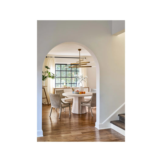 Weekender Mackinaw Round Dining Table by Coastal Living by Universal Furniture in white sand. Made from unique in a modern style.