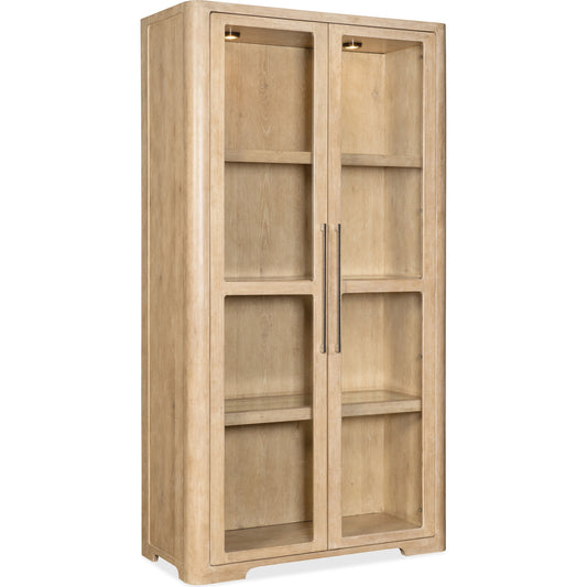 Retreat Display Cabinet by Hooker Furniture in dune. Made from oak veneers, tempered glass in a cottage & farmhouse style.
