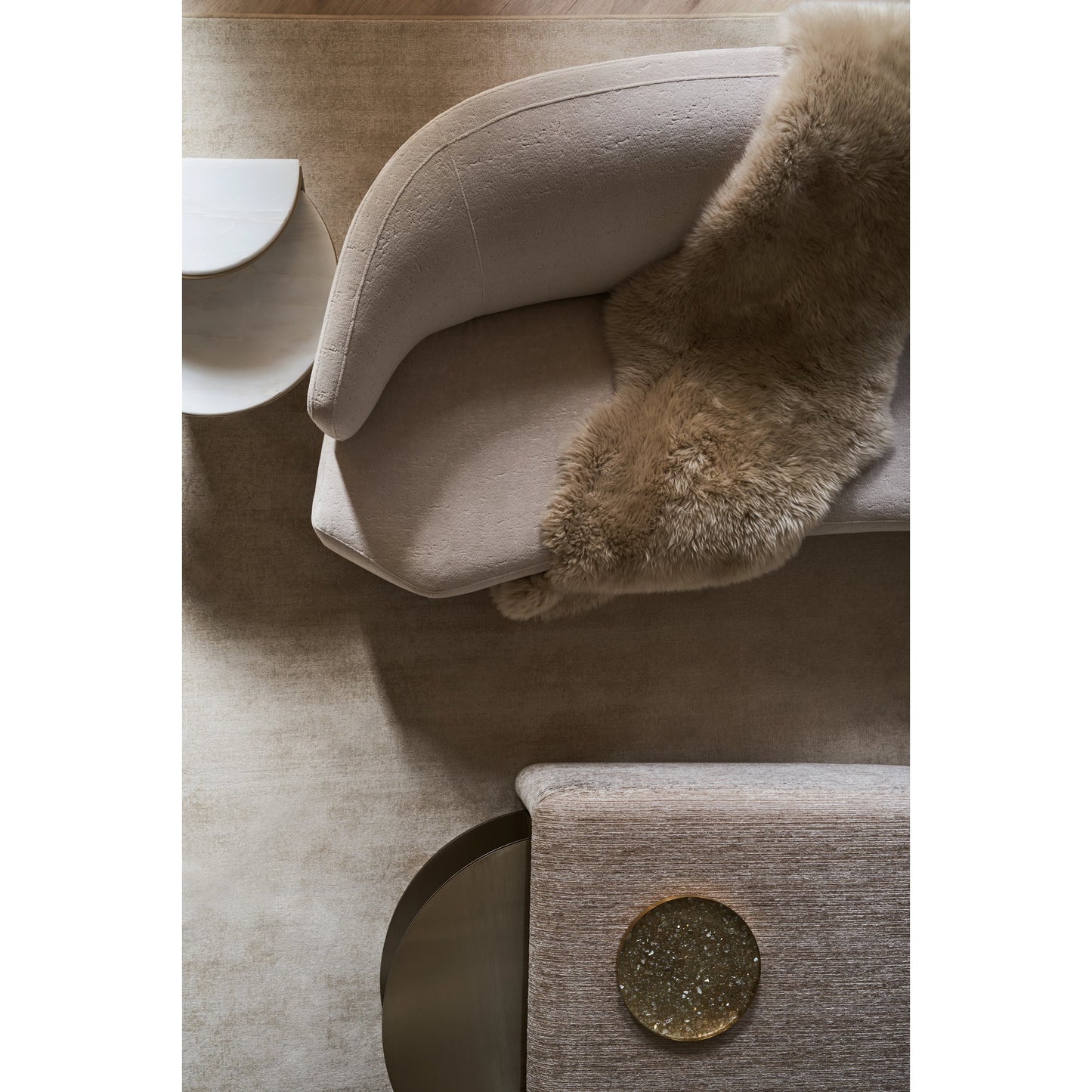 006 SI-2096017 | Additional Silo | Olympia Sofa by Caracole in ivory and sparkling argent. Made from birch in a modern style.
