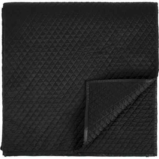 Winthrop 100% Sateen Quilt by Villa by Classic Home. Made from 100% matte poly sateen front in a transitional style.