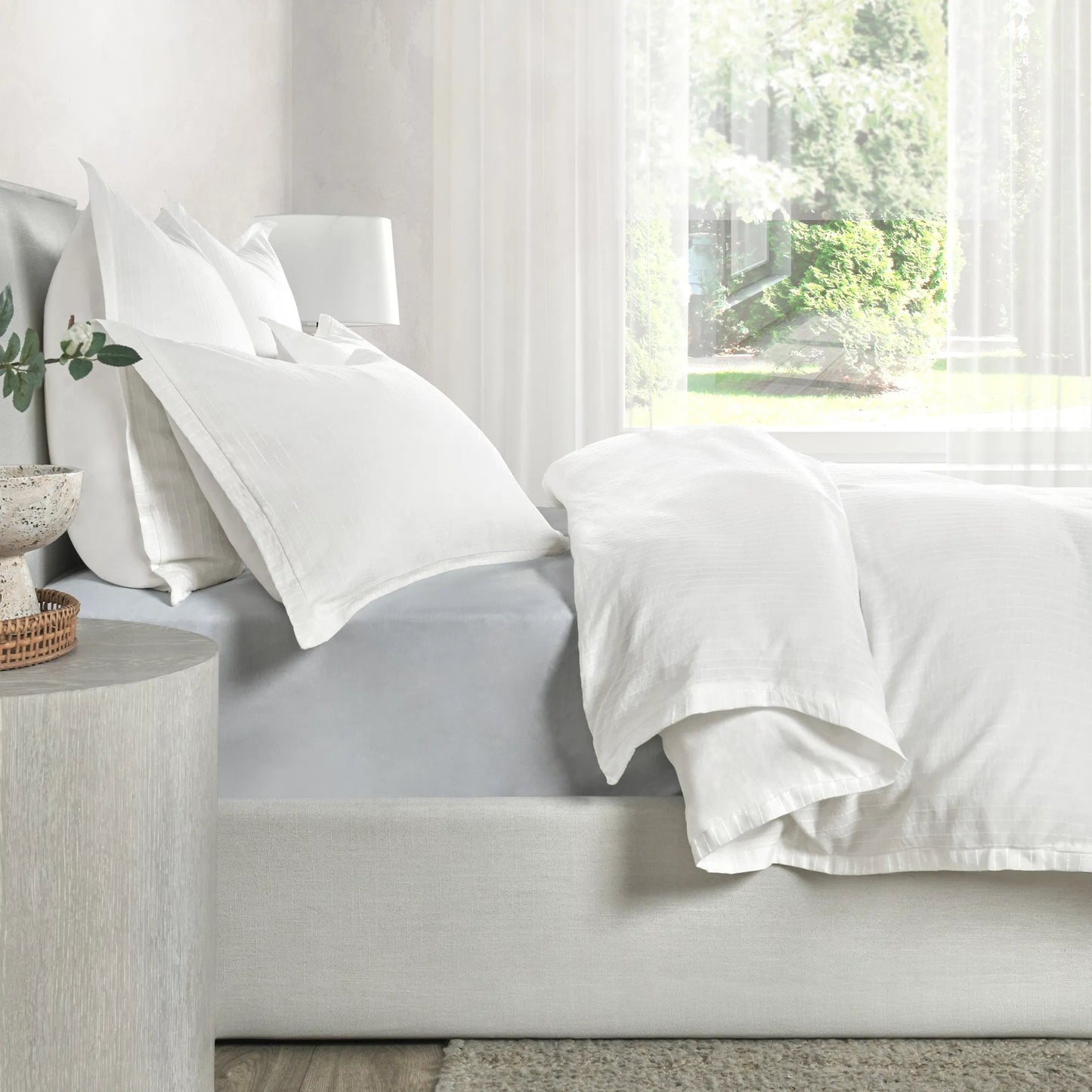 006 SI-2223148 | Lifestyle | Karina 100% Cotton White Queen Duvet by Villa by Classic Home in white. Made from 100% cotton in a transitional style.