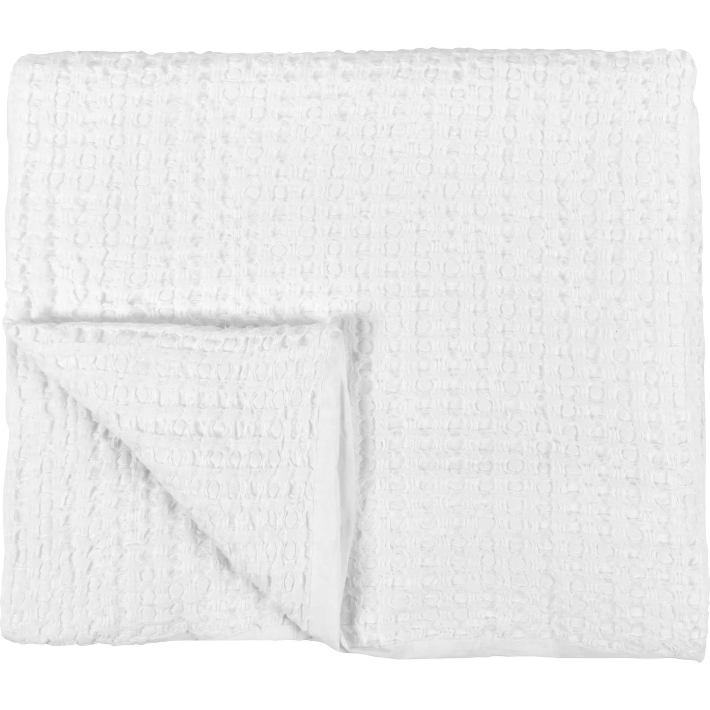005 SI-2223176 | Lifestyle | Claire Linen White Queen Quilt by Villa by Classic Home in white. Made from 50% cotton/50% belgian flax linen in a unique style.