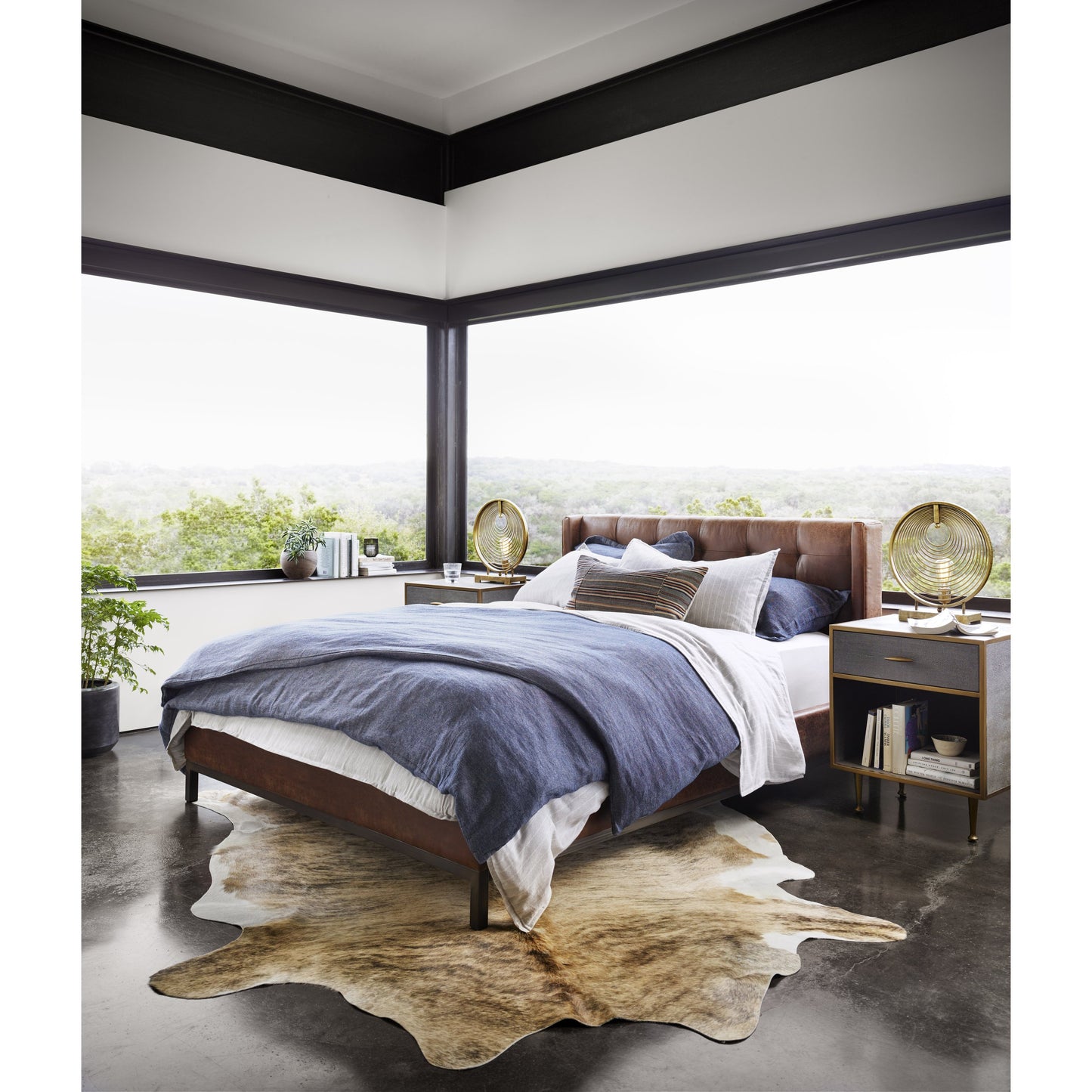 011 S-258370 | Lifestyle | Shagreen Bedside Table by Four Hands in gray and antique brass, gray shagreen. Made from faux shagreen, iron in a modern style.