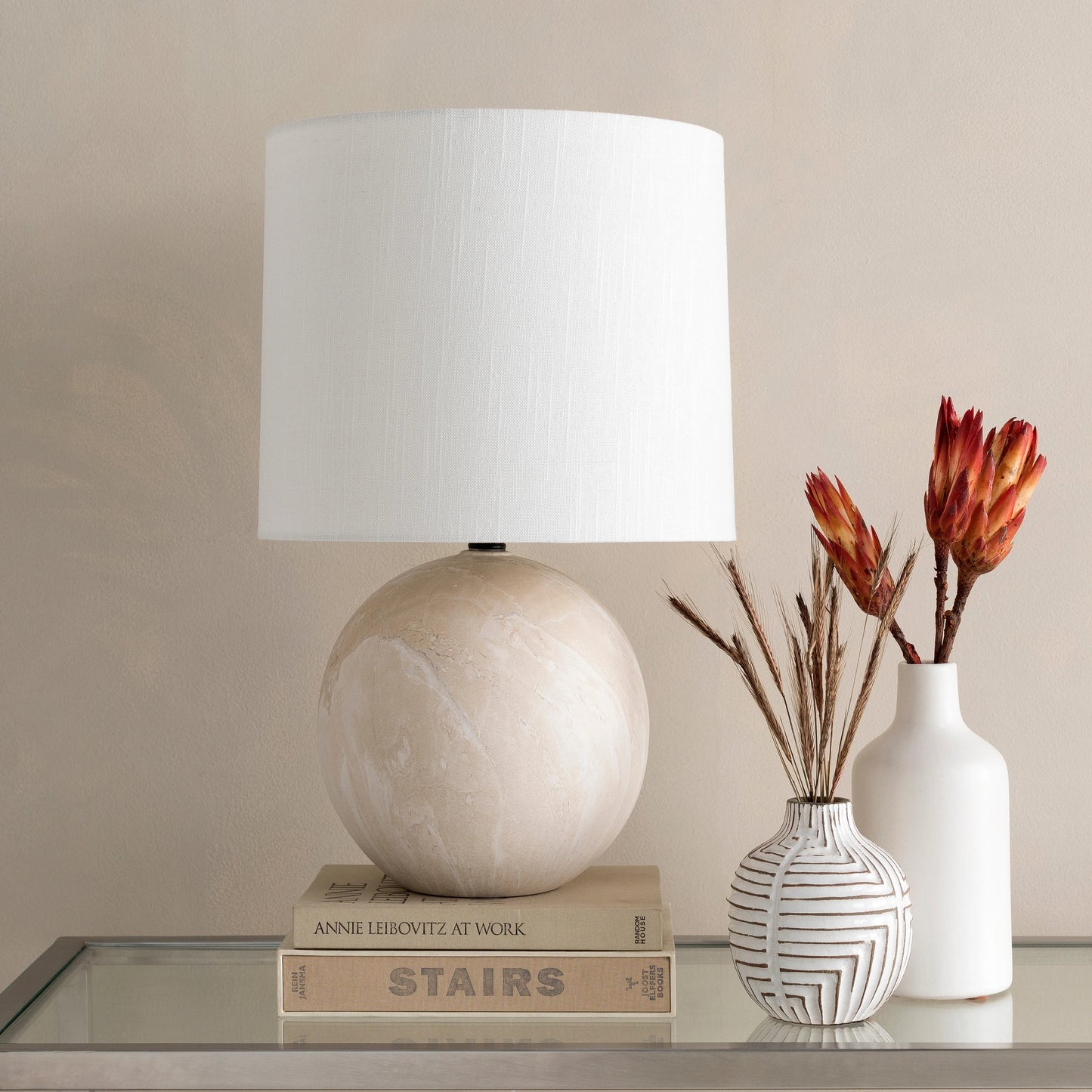 001 S-347213 | Lifestyle | Vogel - 22098 by Livabliss. Made from linen, polyester, ceramic, metal in a modern style.
