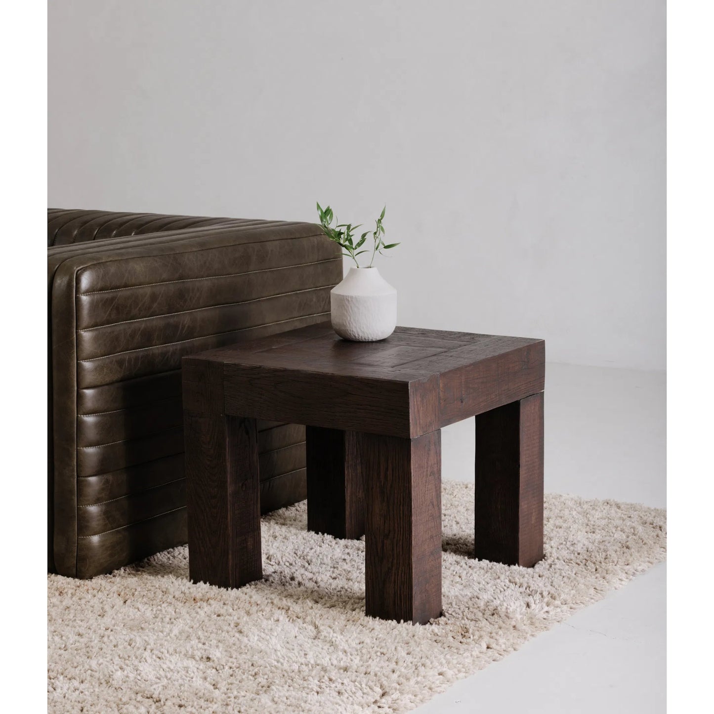 012 SI-1985216 | Lifestyle | Evander Side Table by Moe's Home Collection in rustic brown. Made from solid reclaimed oak, plywood support in a rustic style.