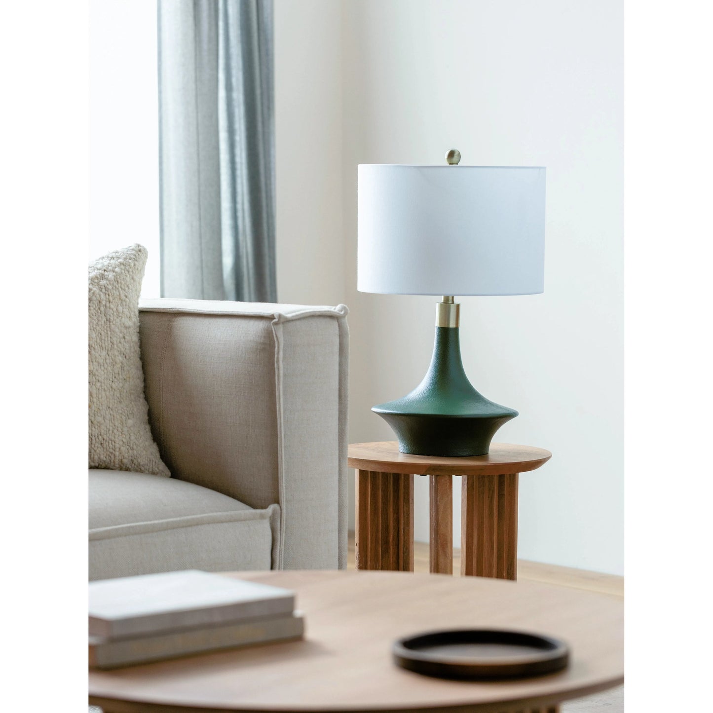 002 SI-2163980 | Lifestyle | Veneto Accent Table Lamp - 524555 by Surya in body: dark green, cord: translucent and paintedplated. Made from resin, linen, iron in a modern style.