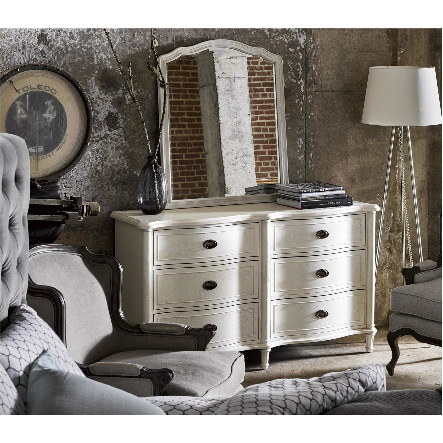002 SR-813214 | Lifestyle | Curated Amity Drawer Dresser by Universal Furniture in cotton and cotton. Made from unique in a cottage & farmhouse style.