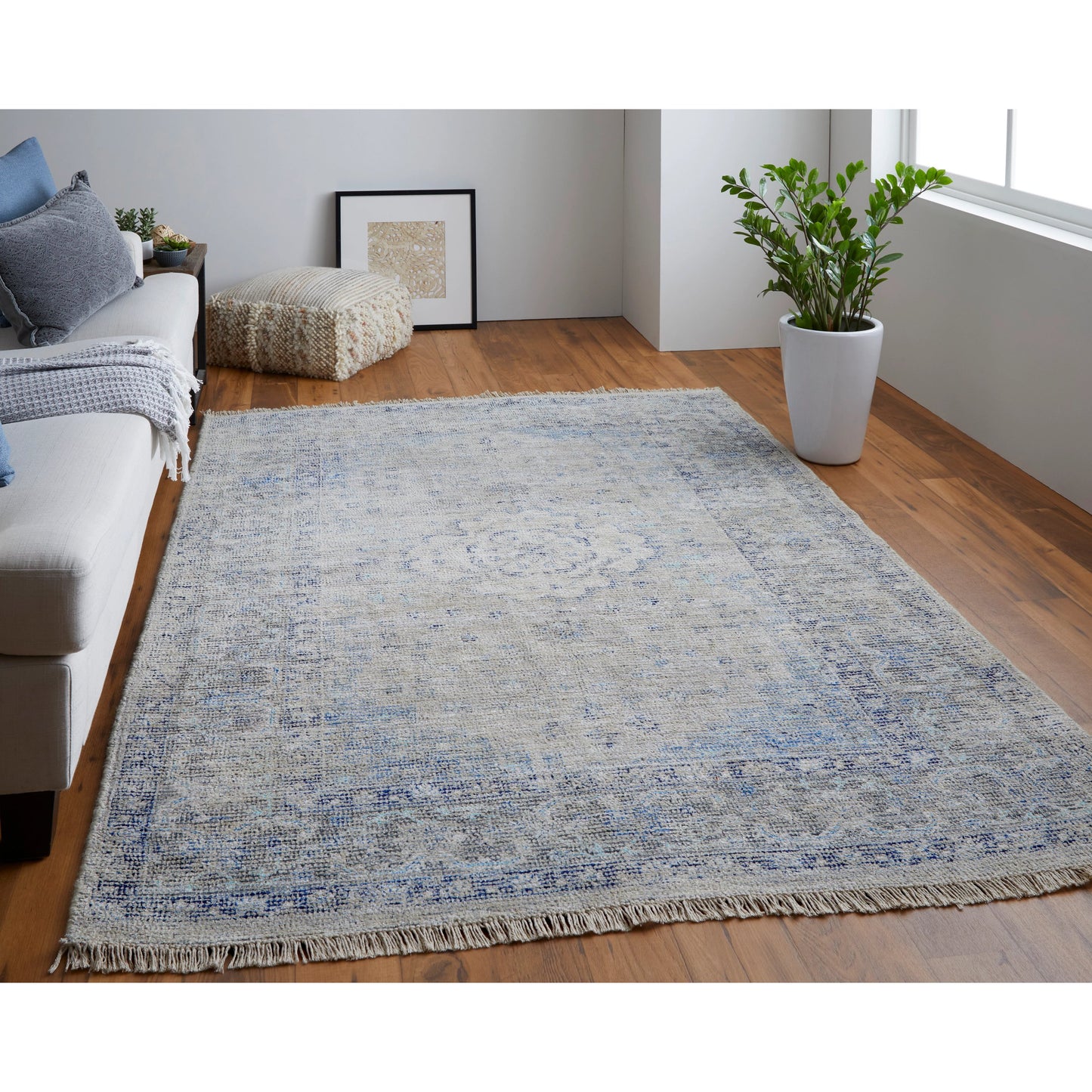027 SI-1753693,SI-1753696 | Lifestyle | Caldwell Transitional Rug - 8108F by Feizy in gray, blue, ivory. Made from wool, viscose in a unique style.