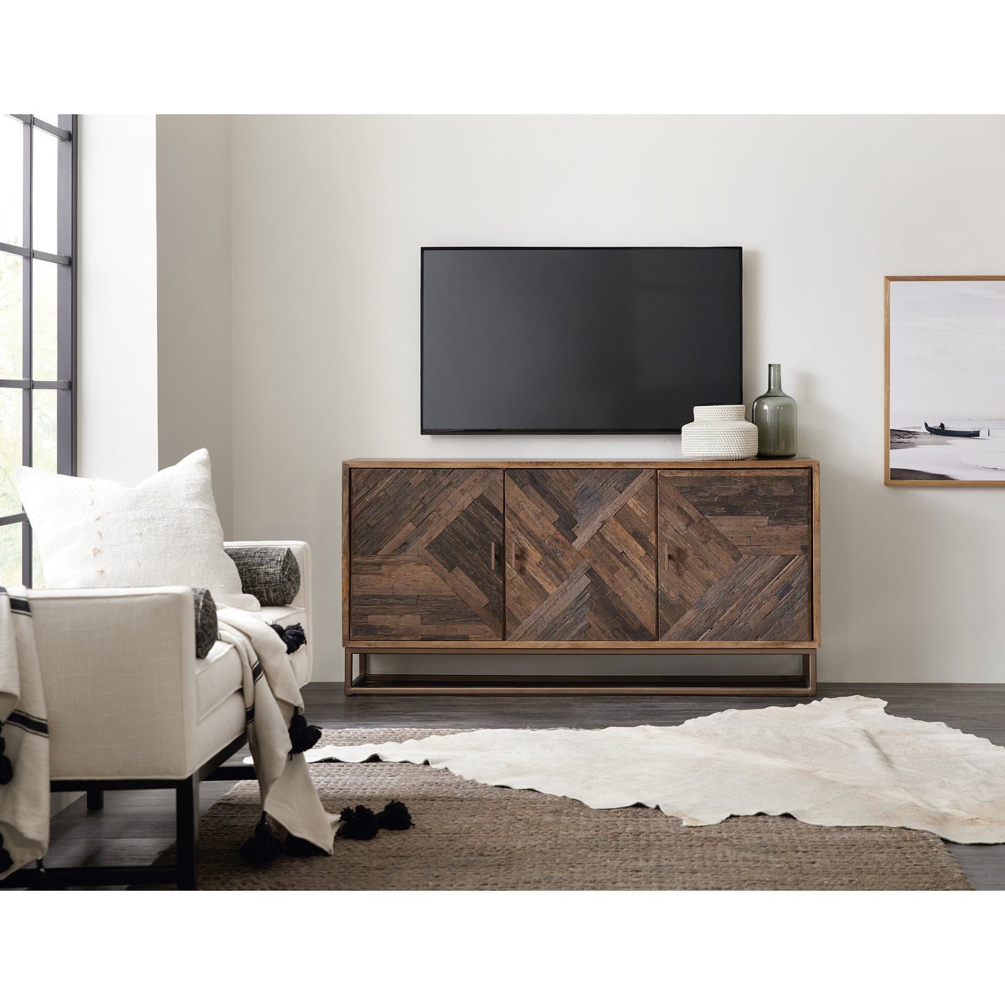 004 SI-1748875 | Lifestyle | Brown Entertainment Console by Hooker Furniture in rustic medium, rustic dark. Made from mango wood, iron in a rustic style.