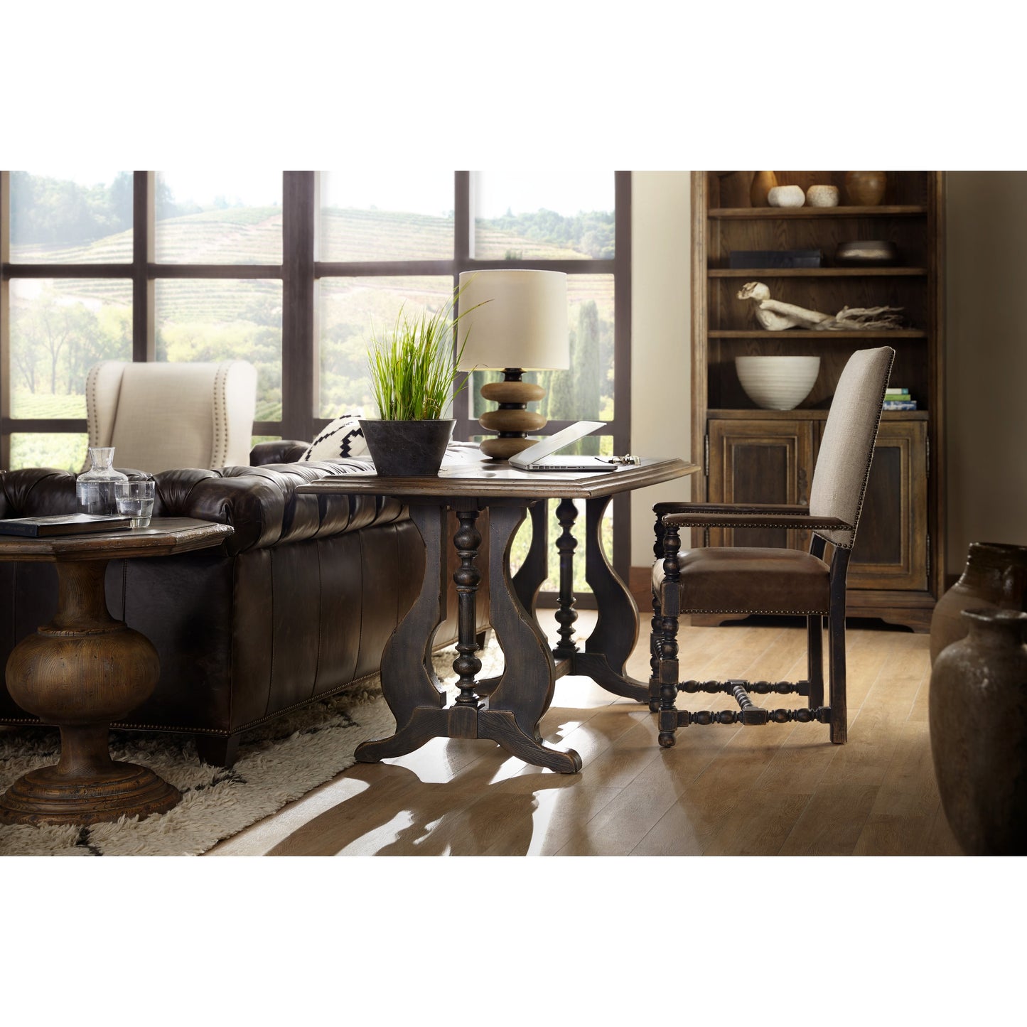 005 SI-1749151 | Lifestyle | Mason End Table by Hooker Furniture in saddle brown. Made from white oak veneers, resin in a traditional style.