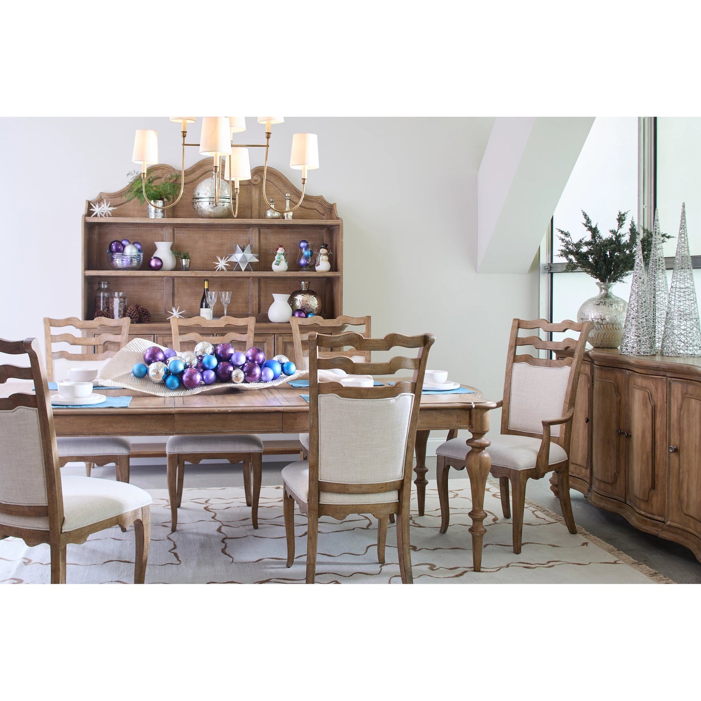 008 SI-2155681 | Lifestyle | Weston Hills Upholstered Arm Chairs by Pulaski Furniture in flax seed. Made from hardwood solids, hickory veneers in a traditional style.