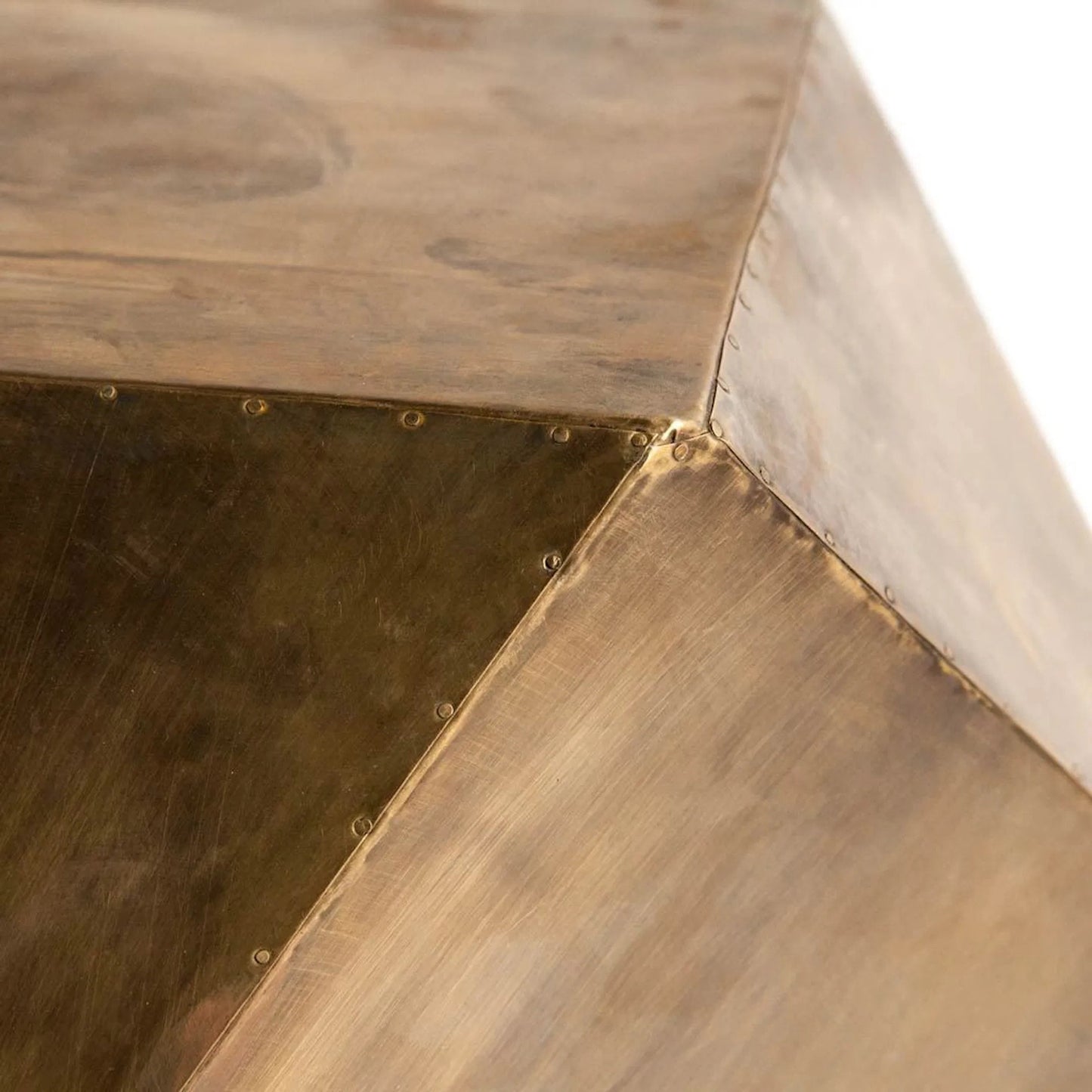 030 S-224565 | Closeup | Exagoni End/Side Table by Mercana in brown/gold. Made from unique in a modern style.