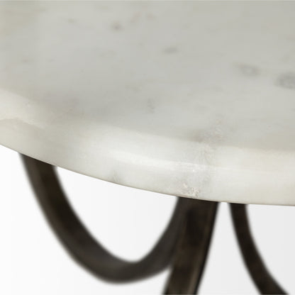 Reinhardt End/Side Table by Mercana in white, gold. Made from unique in a transitional style.
