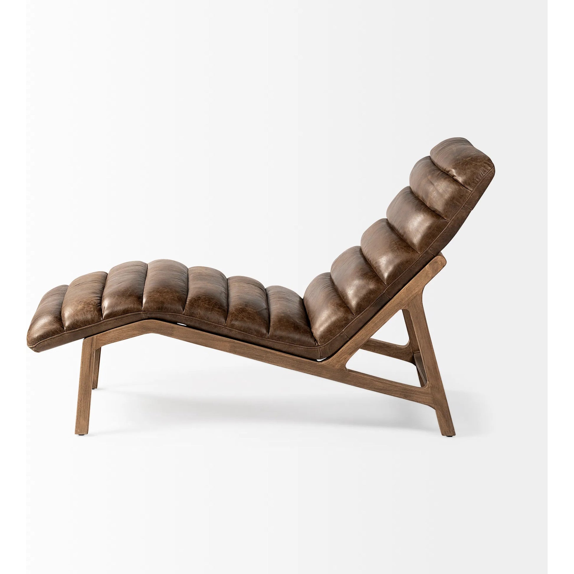 Pierre Chaise Lounge by Mercana in cream. Made from unique in a modern style.