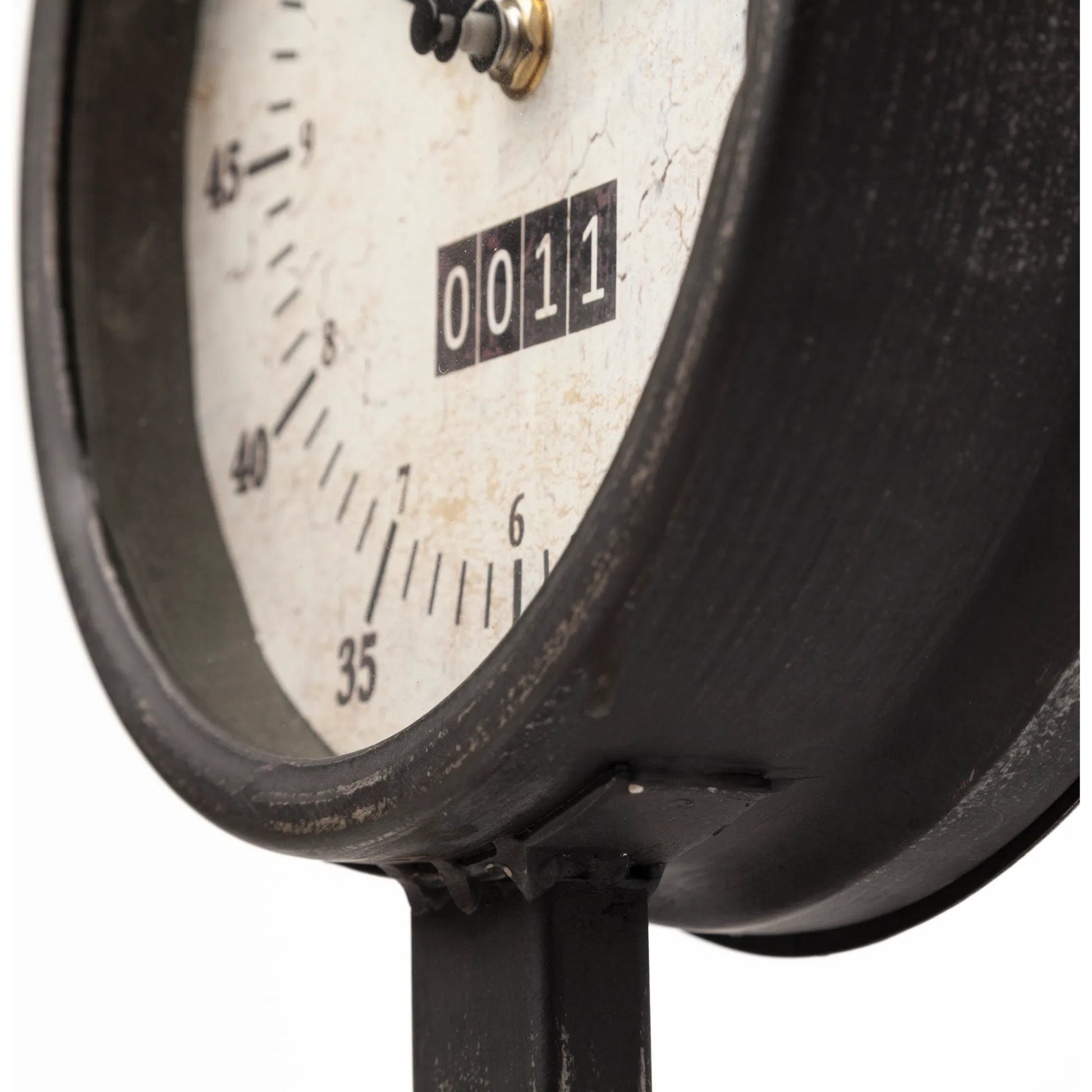 Attalack II Round Face Table Clock by Mercana in black. Made from unique in a traditional style.