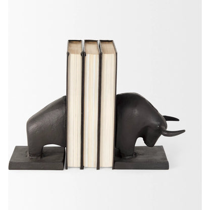 Tauro III Cast Aluminum Raging Bull Bookends Set of Two by Mercana in black. Made from aluminum in a cottage & farmhouse style.