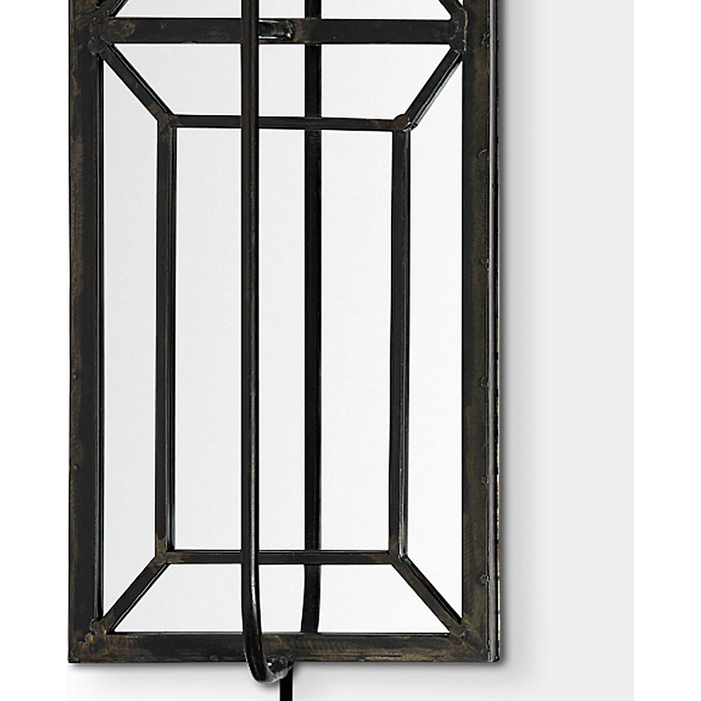 022 SR-815632 | Closeup | Noah Wall Sconce by Mercana in natural. Made from unique in a transitional style.