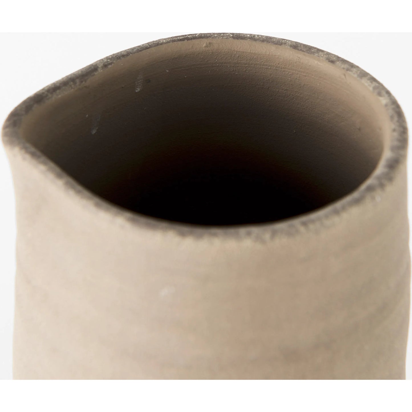 165 SR-815214 | Closeup | Garand Two-Toned Jug by Mercana. Made from unique in a cottage & farmhouse style.