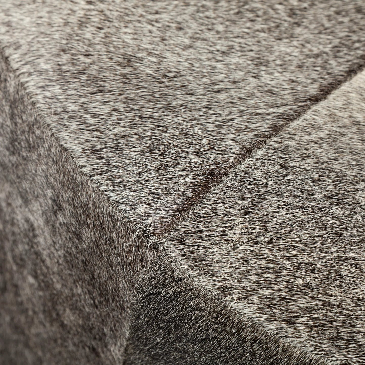 068 SR-816039 | Closeup | Zahavi Round Ottoman by Mercana in natural. Made from unique in a modern style.