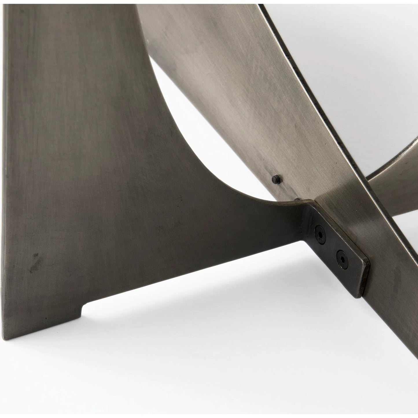 030 SI-2369353 | Closeup | Reinhold Console Table by Mercana. Made from iron in a eclectic & global style.