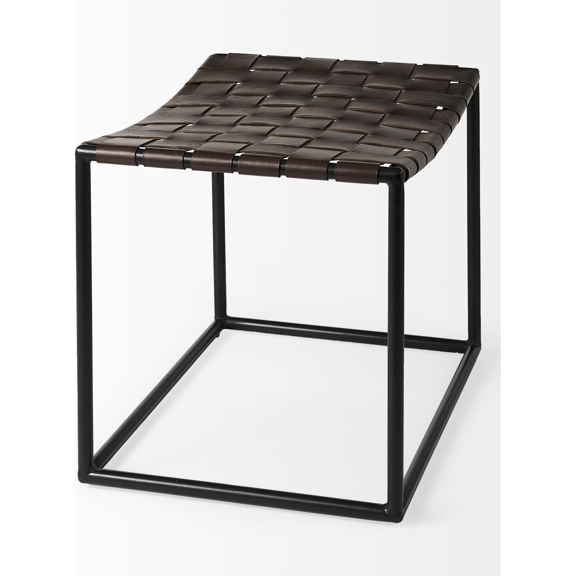 Clarissa Bench by Mercana. Made from leather, metal in a traditional style.