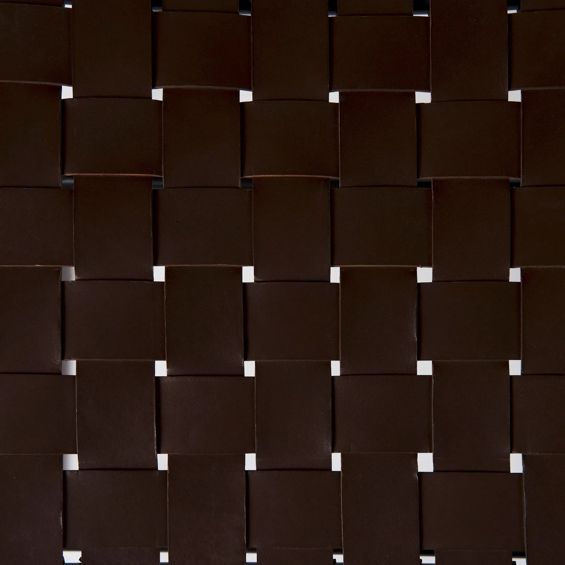 Clarissa Bench by Mercana. Made from leather, metal in a traditional style.