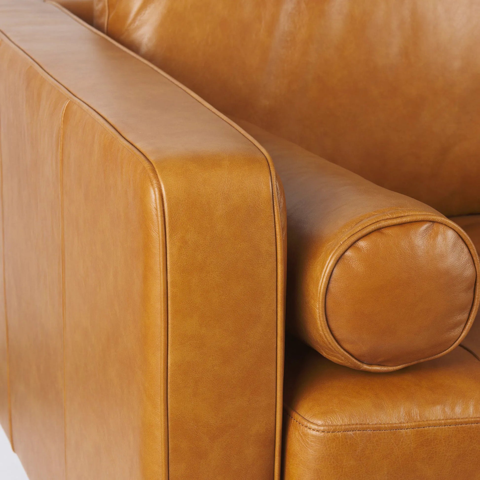 Svend Loveseat by Mercana in tan. Made from genuine leather in a unique style.