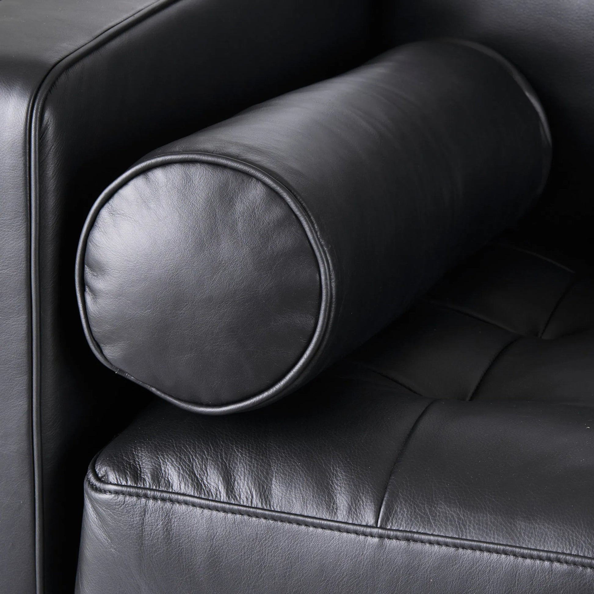 Svend Sofa by Mercana. Made from genuine leather in a unique style.