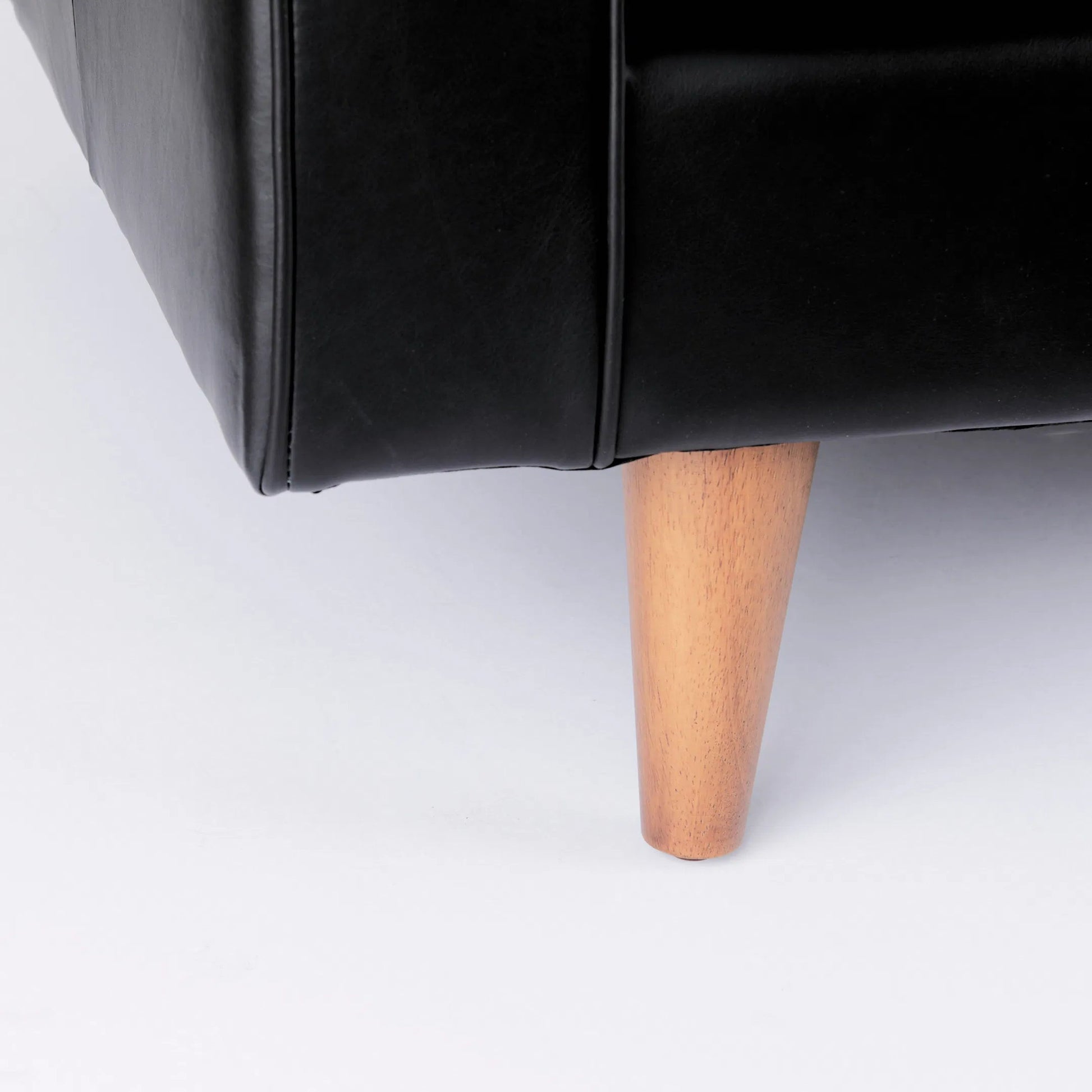 Svend Sofa by Mercana. Made from genuine leather in a unique style.