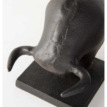 Tauro III Cast Aluminum Raging Bull Bookends Set of Two by Mercana in black. Made from aluminum in a cottage & farmhouse style.