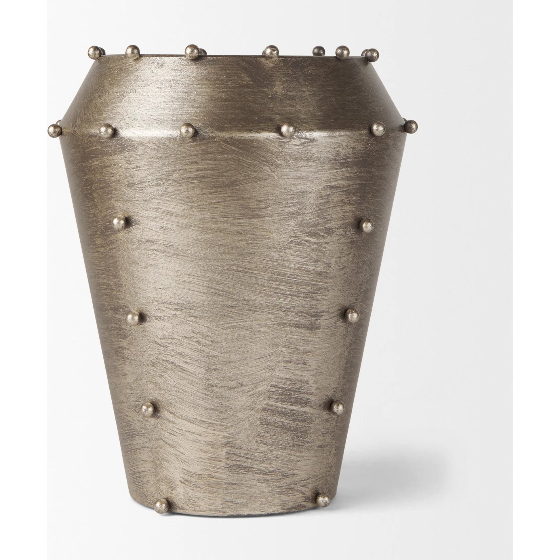 Elio Vase by Mercana. Made from metal in a modern style.