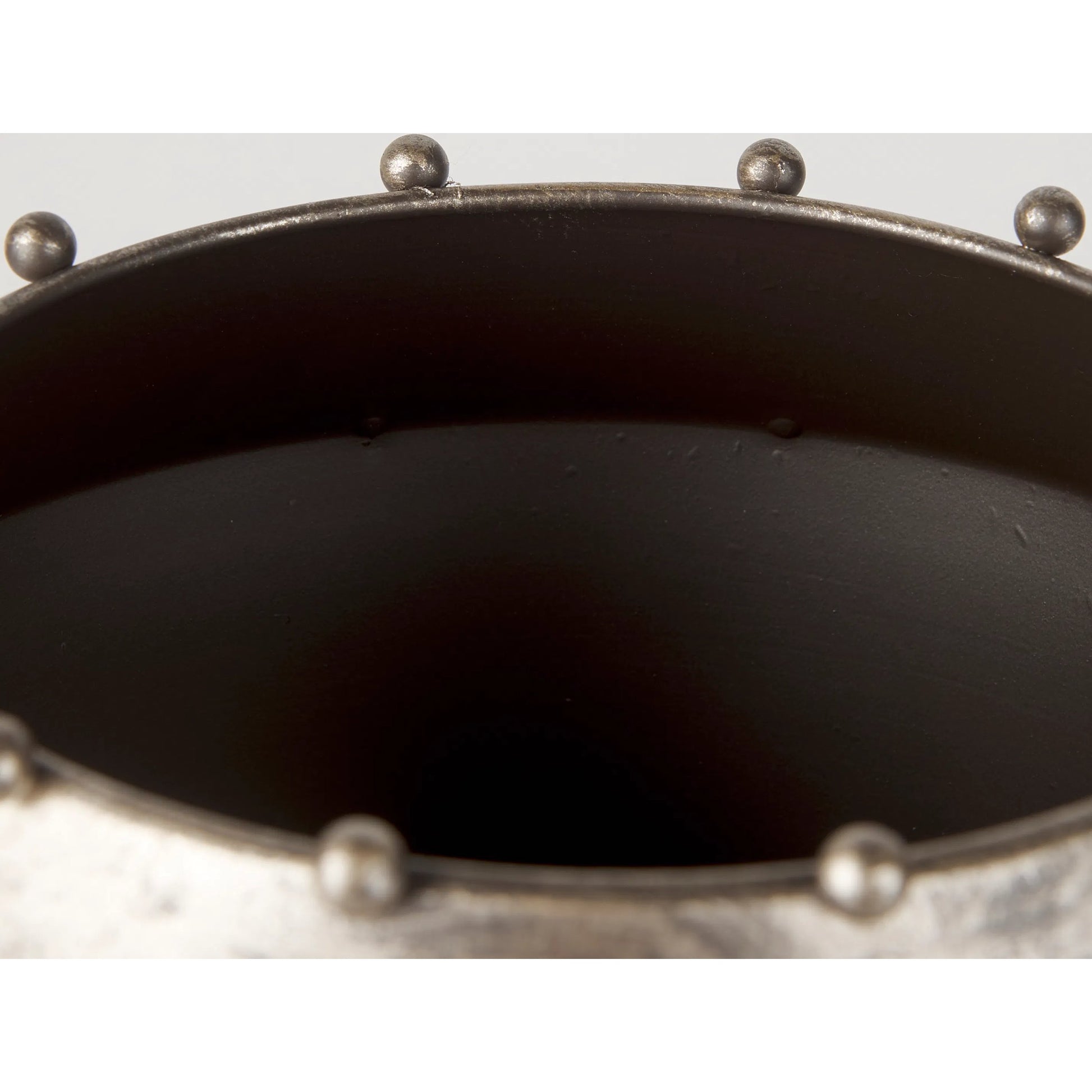 Elio Vase by Mercana. Made from metal in a modern style.