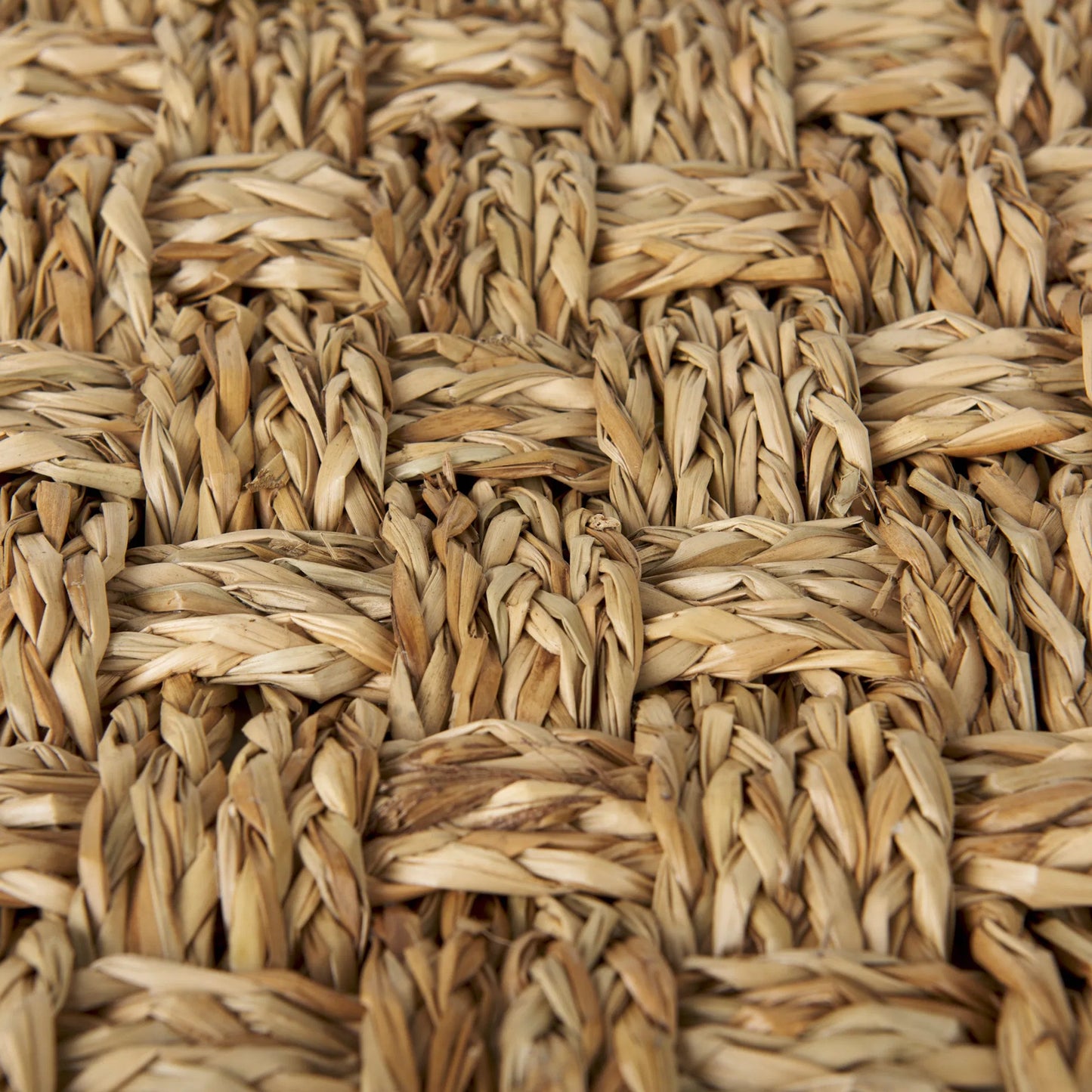 014 SI-2369638 | Closeup | Adele Pouf by Mercana in brown. Made from seagrass in a rustic style.