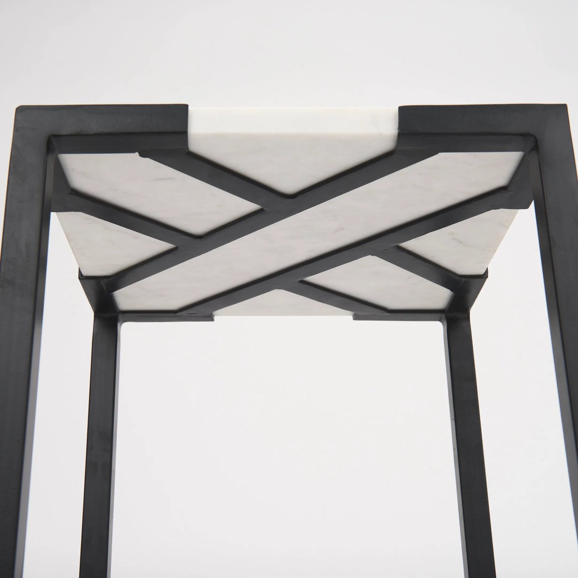 Lucas Accent Table by Mercana in white, matte black. Made from marble, iron in a modern style.