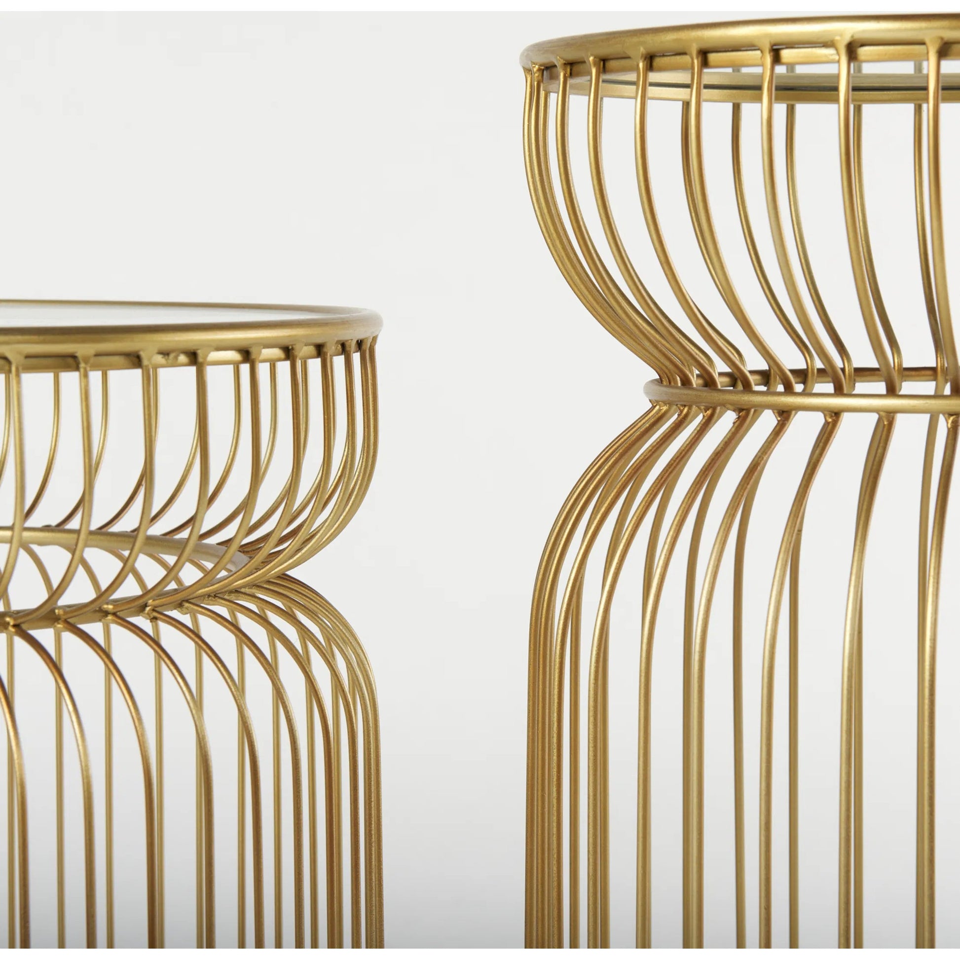 Shani Accent Table by Mercana. Made from unique in a transitional style.