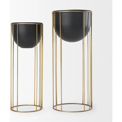Danica Plant Stands by Mercana in black. Made from metal in a unique style.