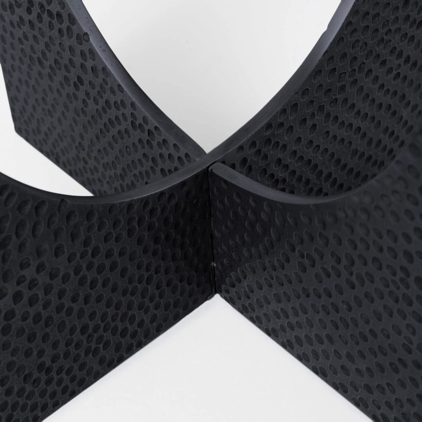 013 SI-2369688 | Closeup | Patrick Accent Table by Mercana in black. Made from marble in a modern style.